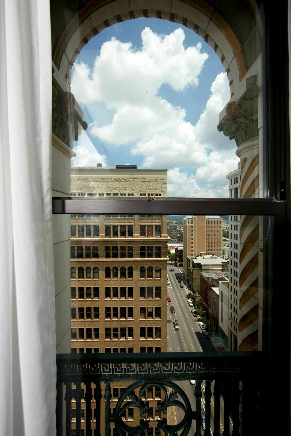 Elyton Hotel, Autograph Collection Birmingham Bagian luar foto